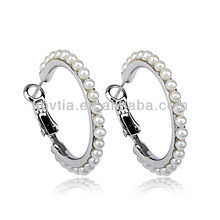 2014 wholesale newest design rhinestone pearl hoop earrings